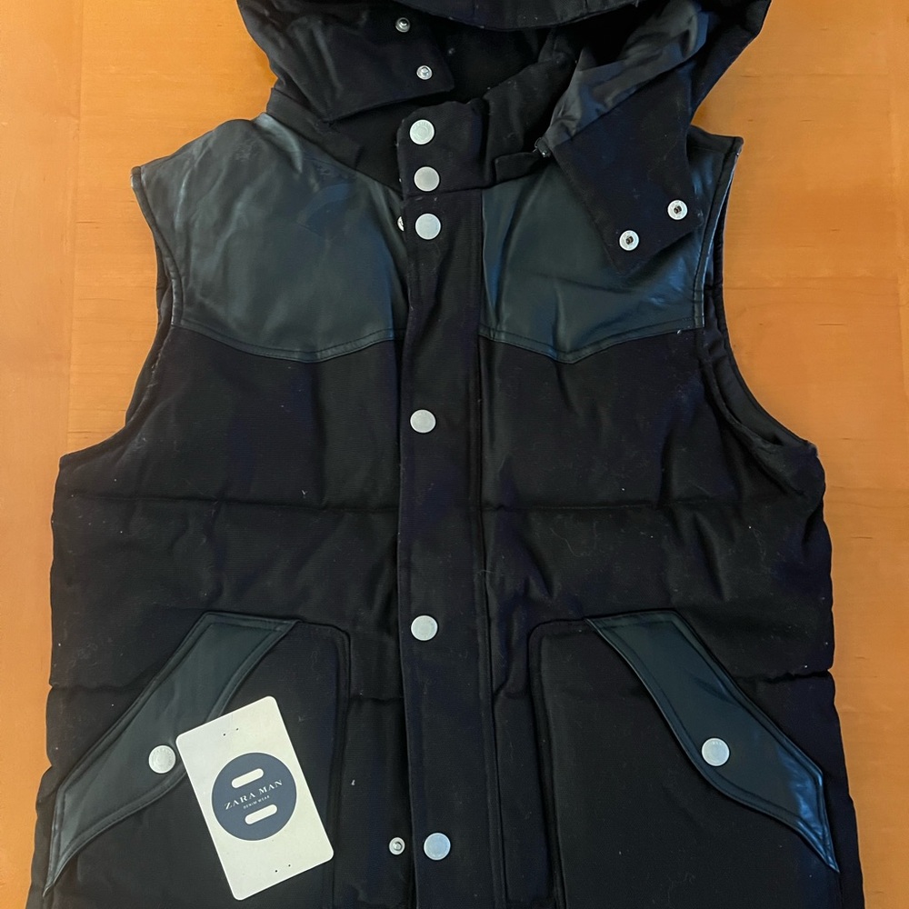 Zara Men’s Black Vest
